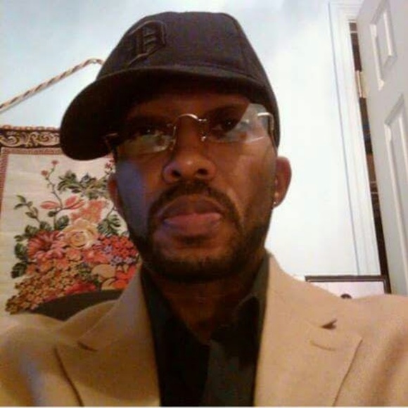 Meet your Posher, Foster - Picture 2 of 4